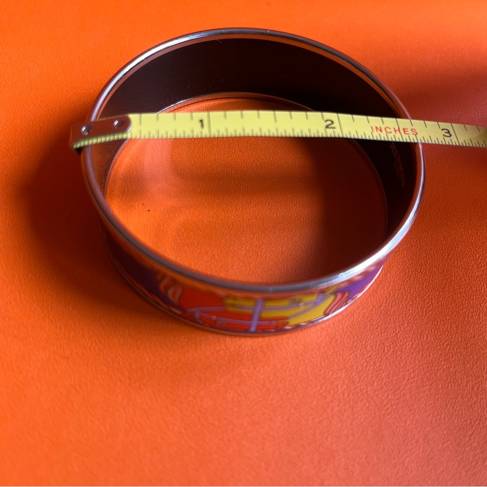 🔥SALE Hermes Enamel GM Bangle Horse Motif Bracelet Cloisonné Metal Multicolor - Picture 4 of 8